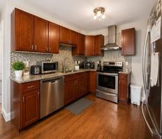 featured image of 133 Warren St #1