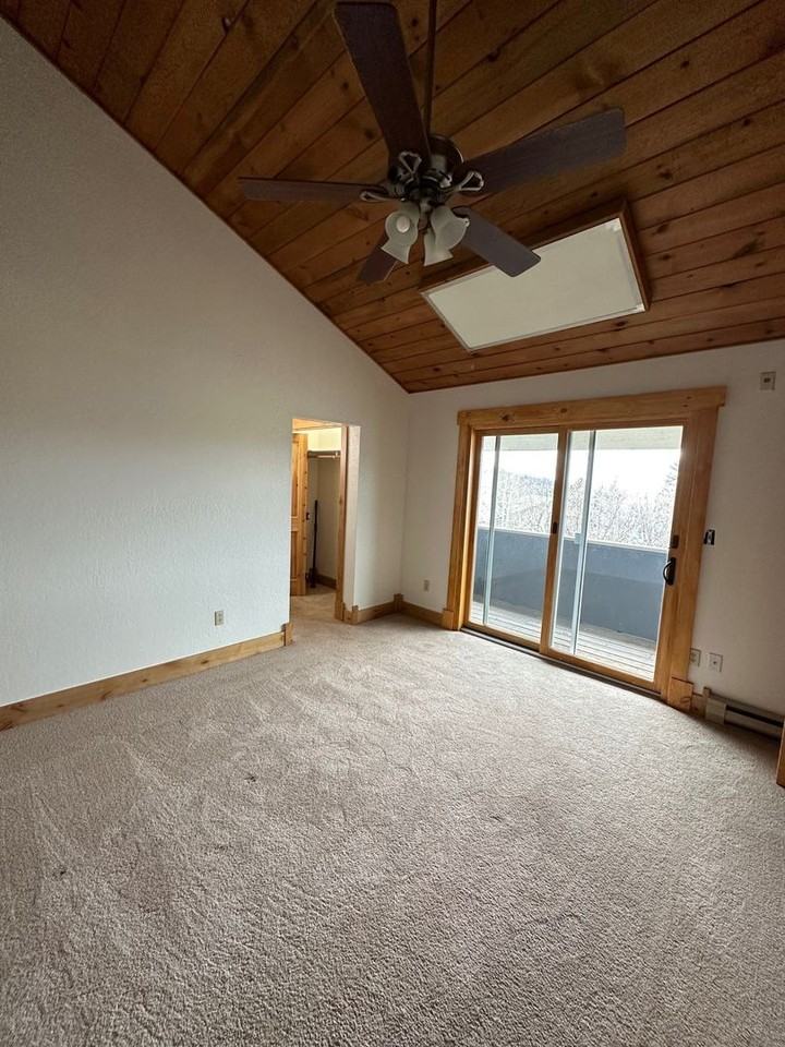 1119 Overlook Dr - Photo 5 of 16