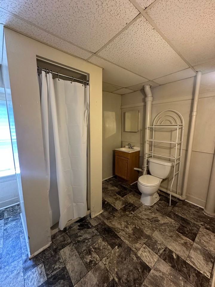 22 N Hartley St - Photo 7 of 8