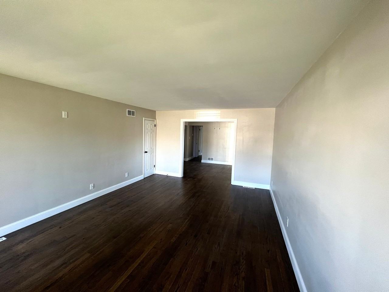 1320 E Livingston St - Photo 3 of 13
