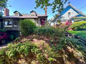 2425 Ne Everett St - Photo 1 of 1