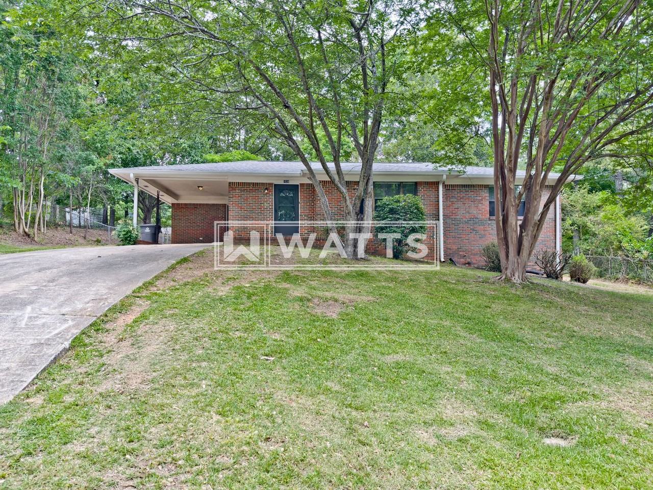 1036 Rose Hill Cir