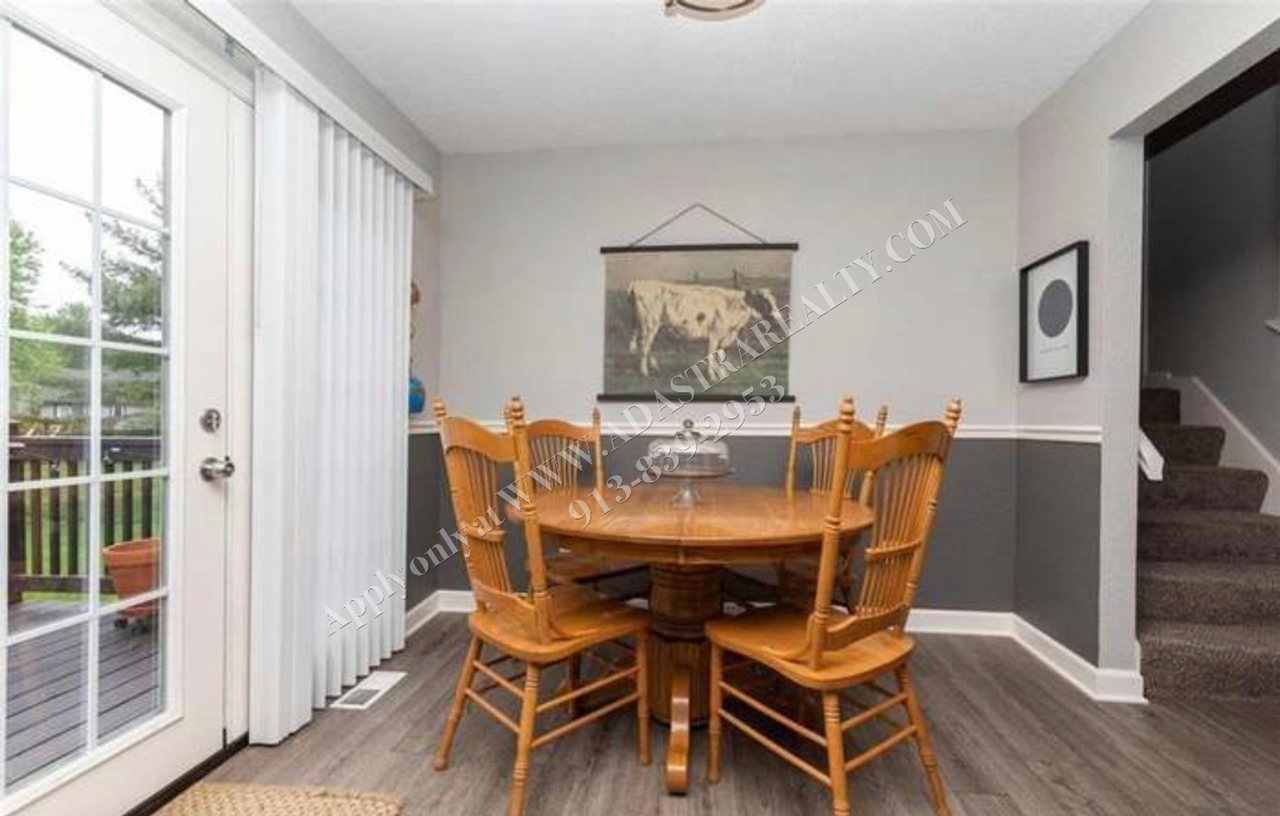 621 N Cedar St - Photo 4 of 13