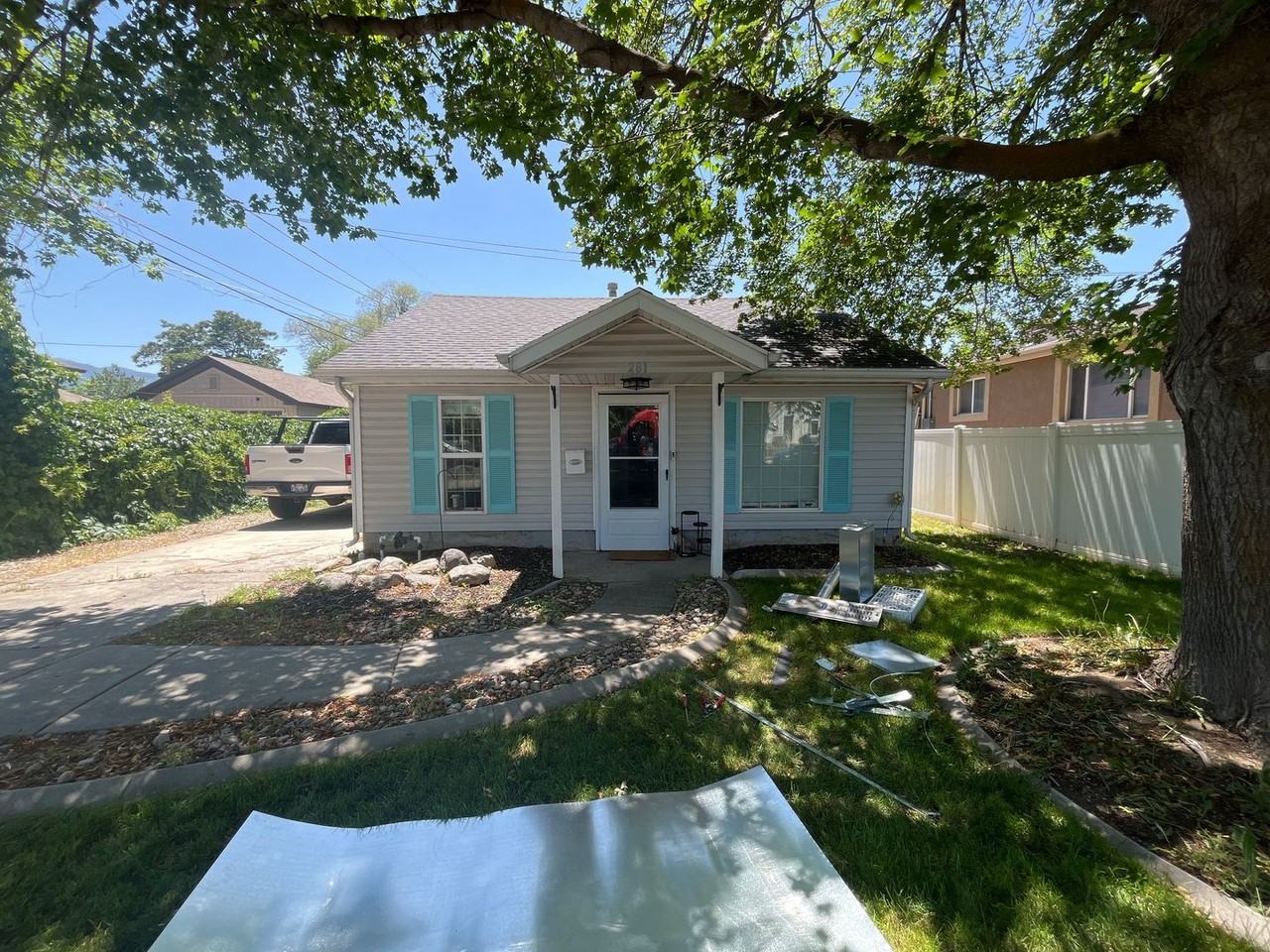281 W Wasatch St - Photo 2 of 4