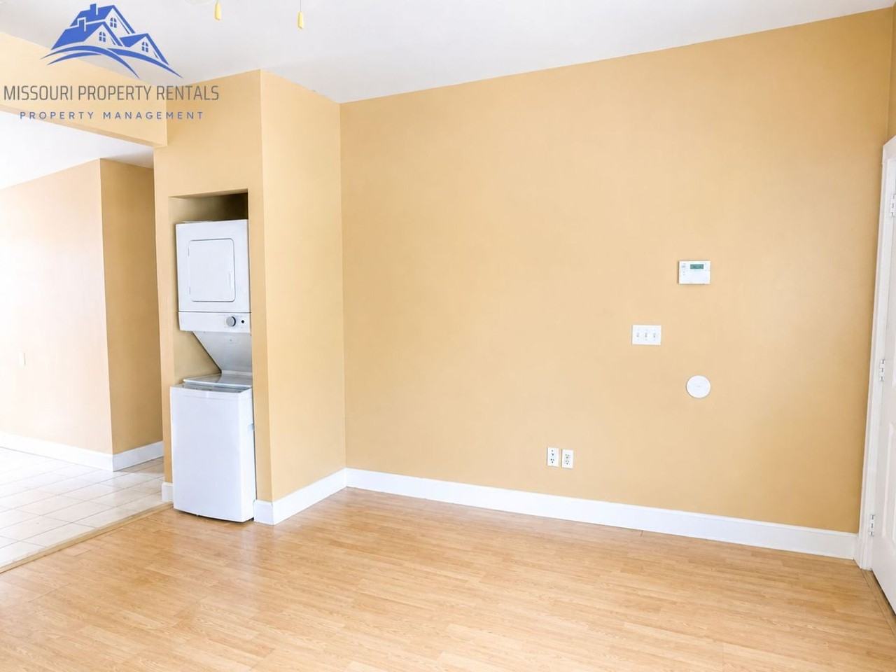 418 W Maddux St - Photo 3 of 12