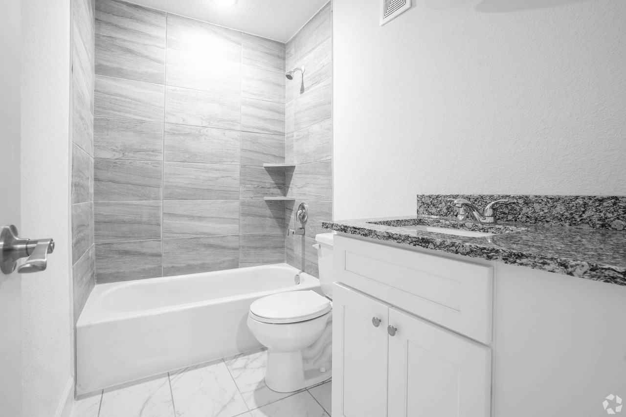 4410 Bellfort St - Photo 3 of 14
