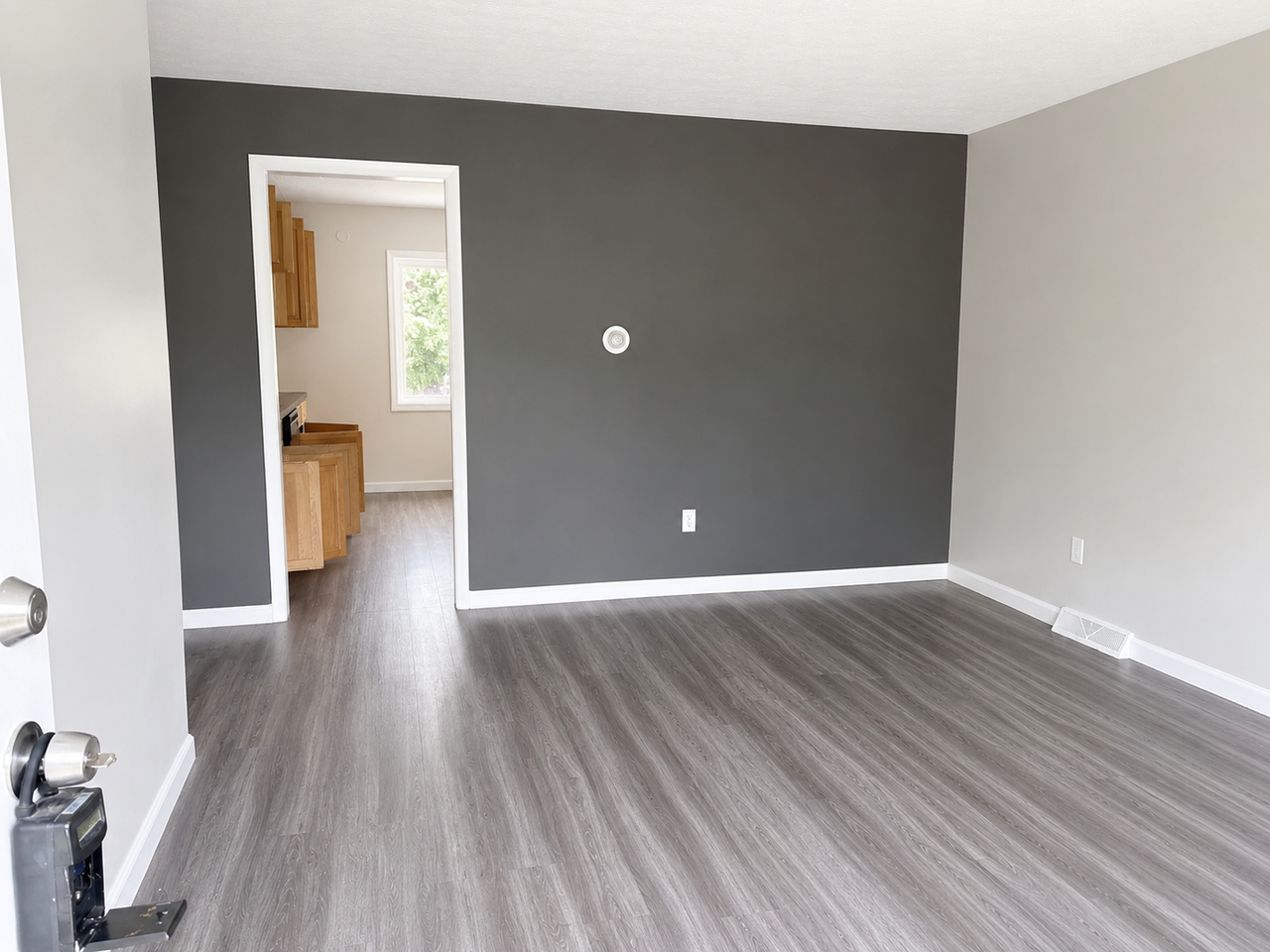 2640 Milverton Way - Photo 2 of 15