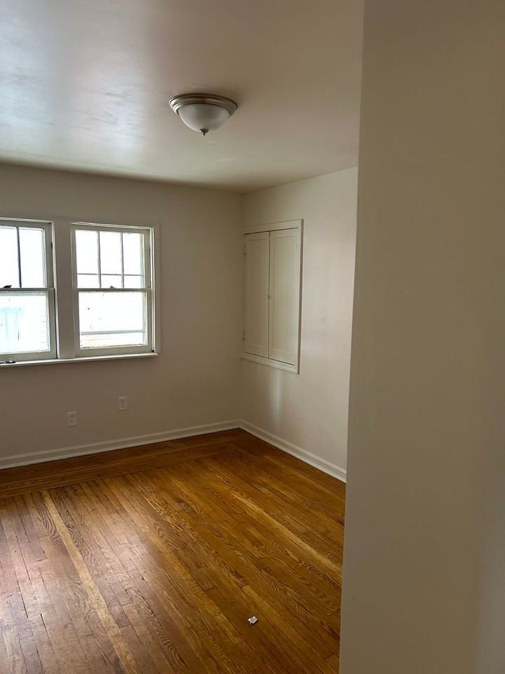 5230 Carthage Ave - Photo 2 of 10