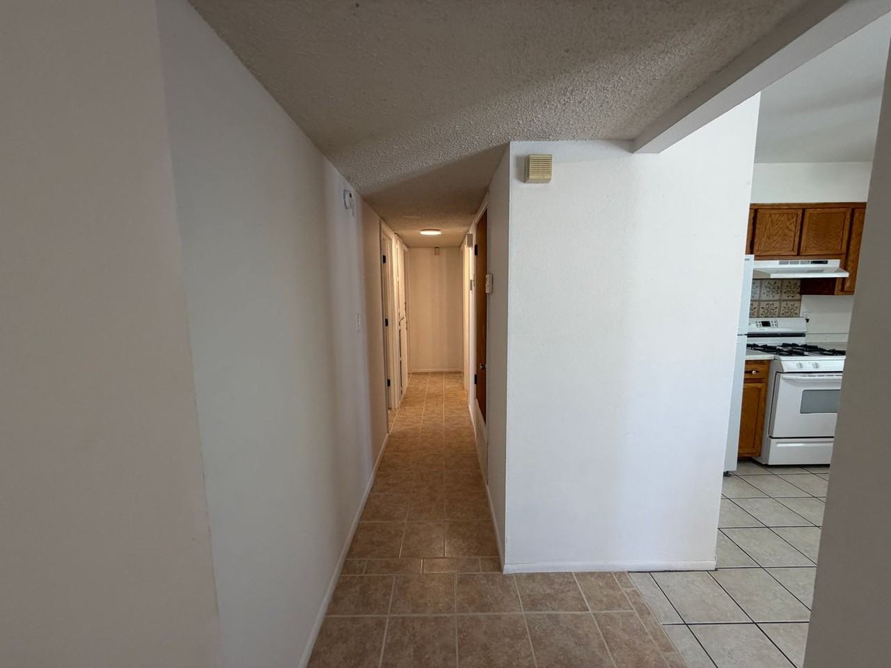1143 De Vargas Ct Se - Photo 7 of 33