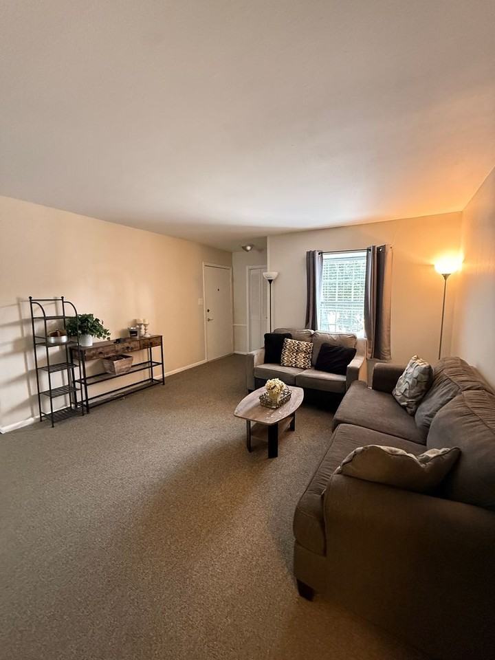 3730 Fairfield Ave #242 - Photo 6 of 27