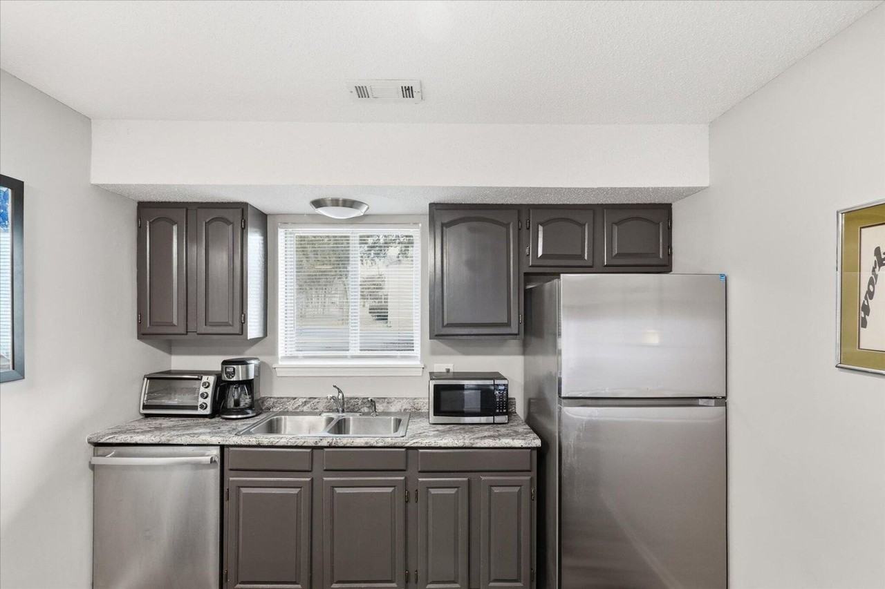 1802 Juniper Dr #1802 - Photo 2 of 24