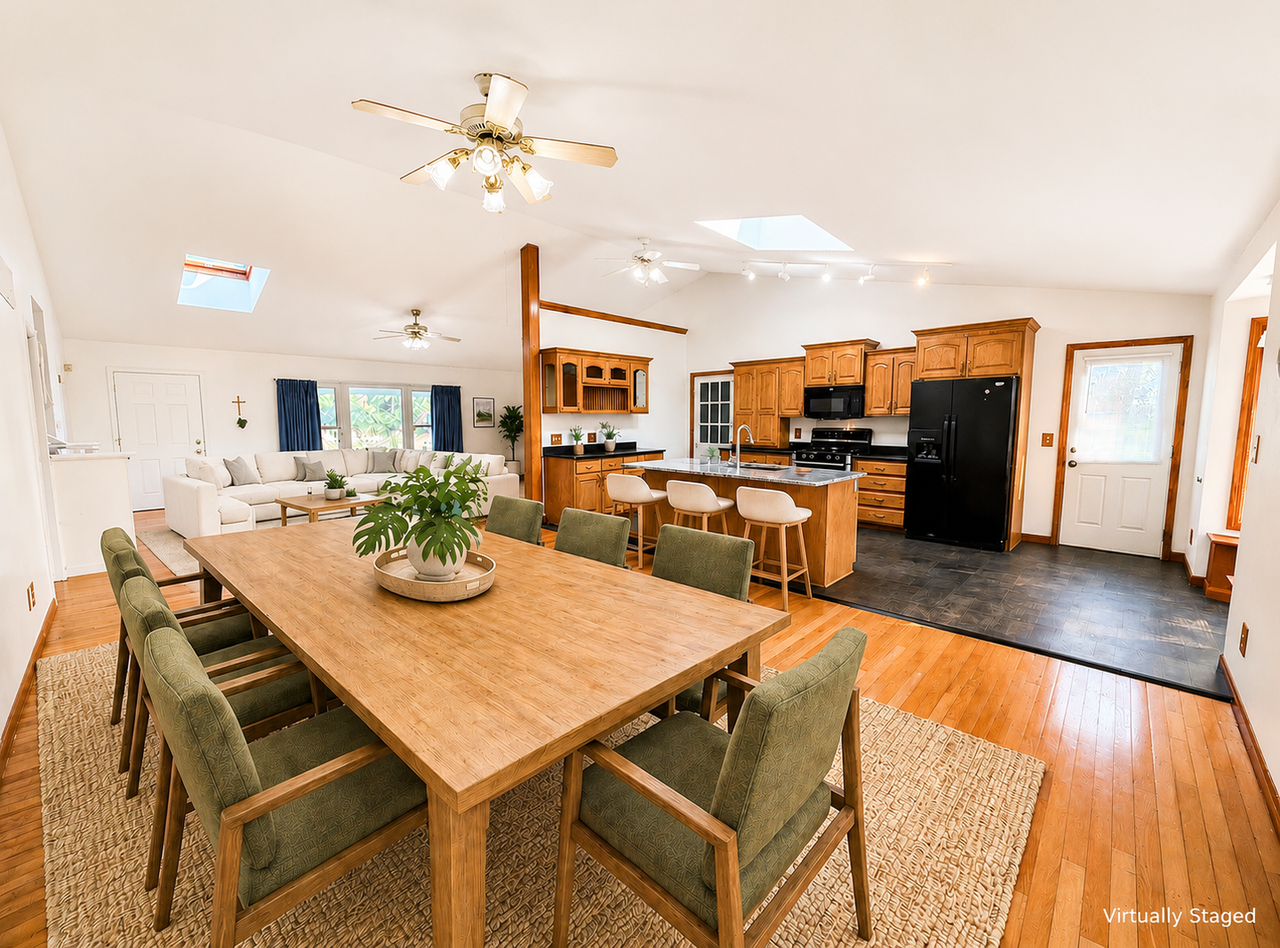 6239 Sw Wanamaker Rd - Photo 5 of 24