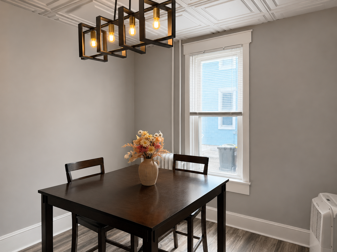 2146 Main St - Photo 5 of 19