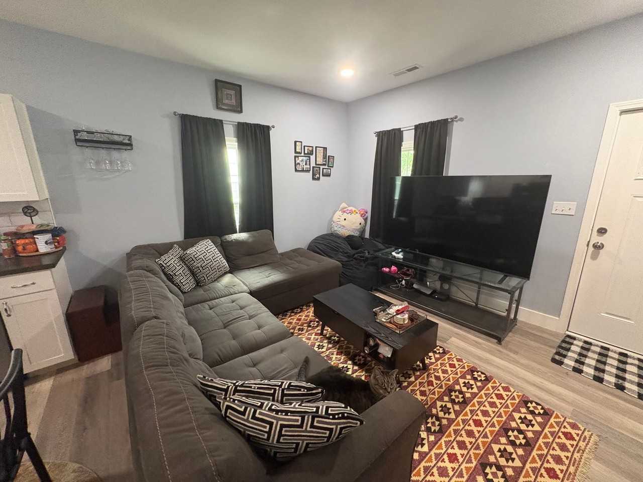 1219 Delaware Ave - Photo 7 of 29