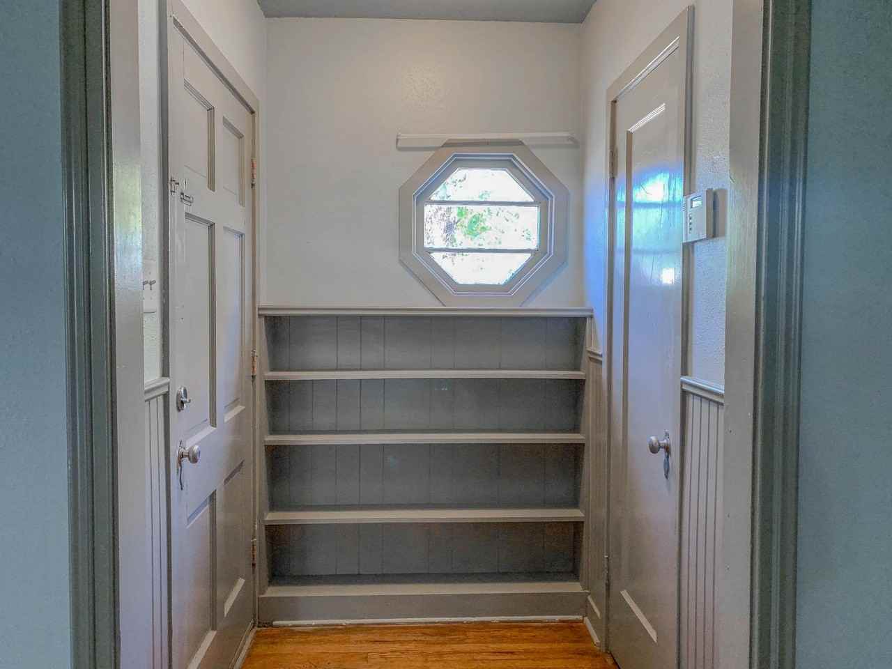 2511 23rd St - Photo 6 of 18