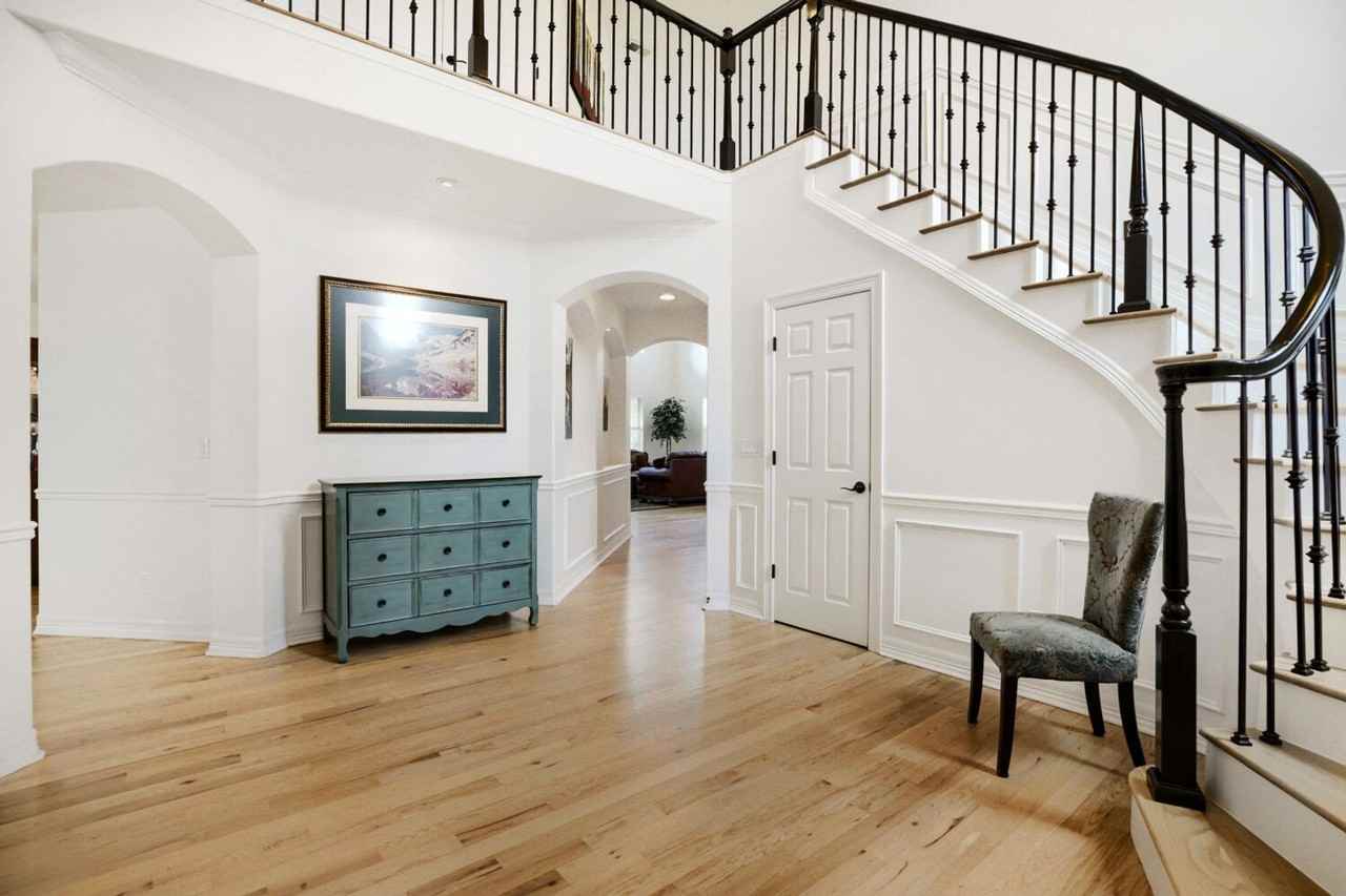 13897 Barbour St - Photo 2 of 30