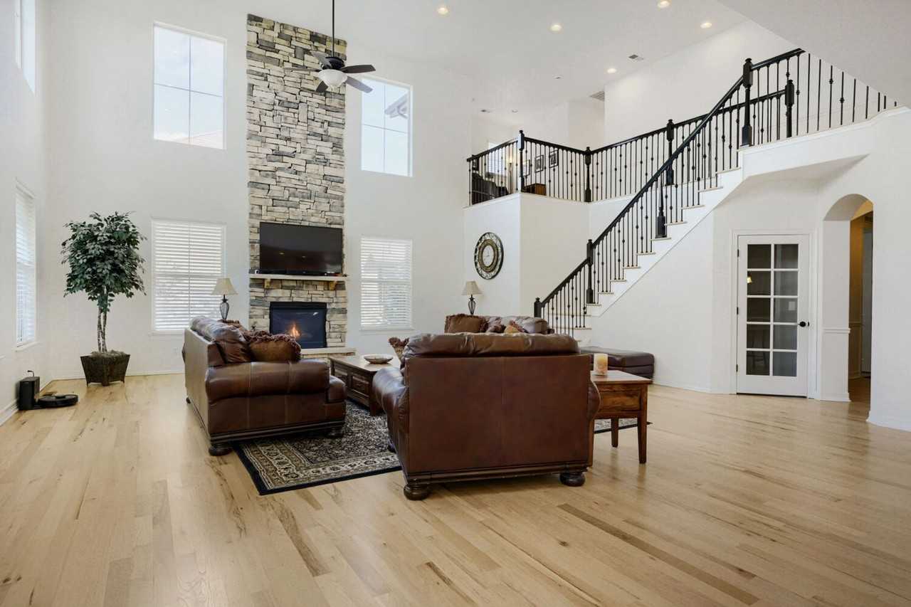13897 Barbour St - Photo 6 of 30