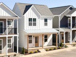 featured image of 1373 Meridian St