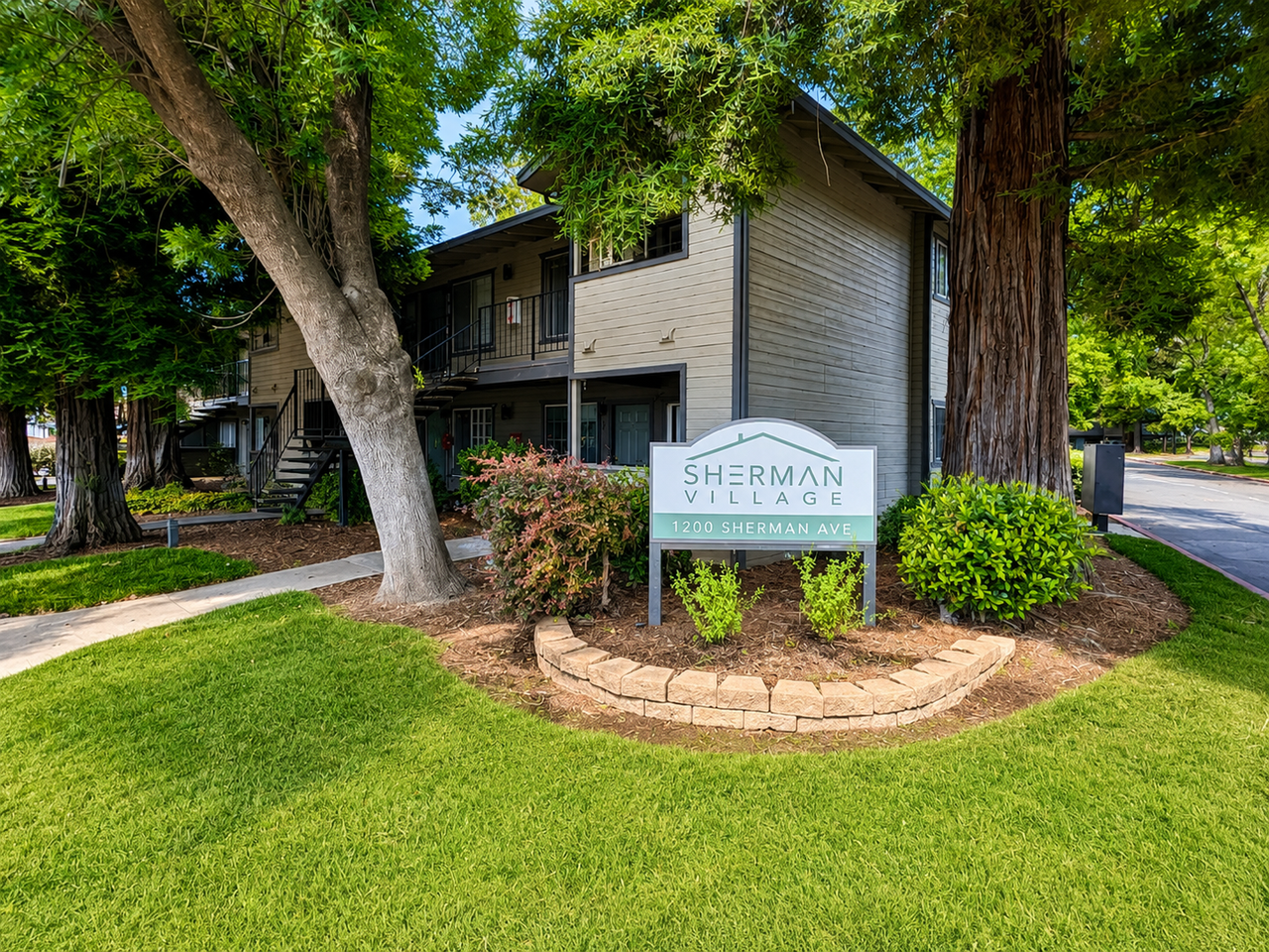 Sherman Village - Photo 5 of 32