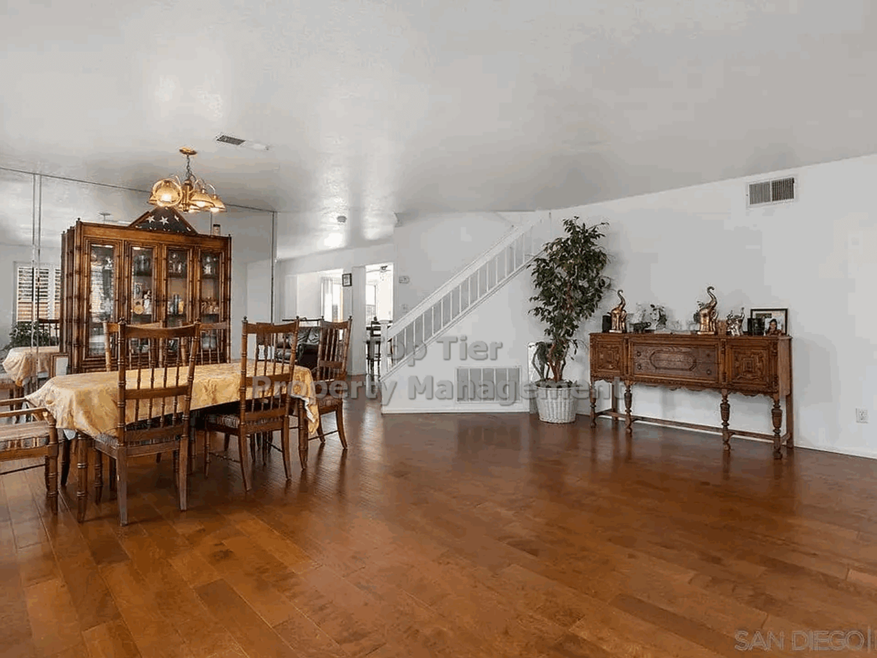 408 Shadow Tree Dr - Photo 4 of 11