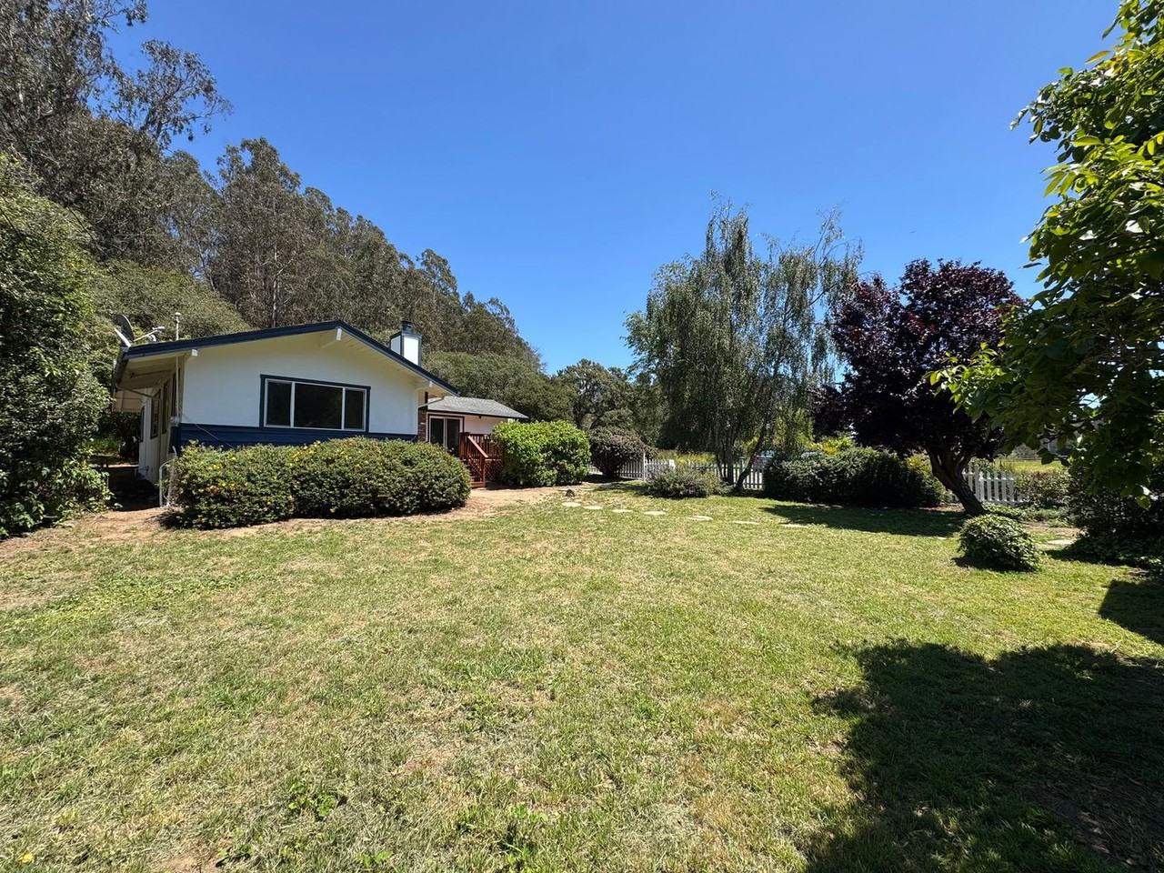 640 Peaceful Valley Dr - Photo 2 of 28