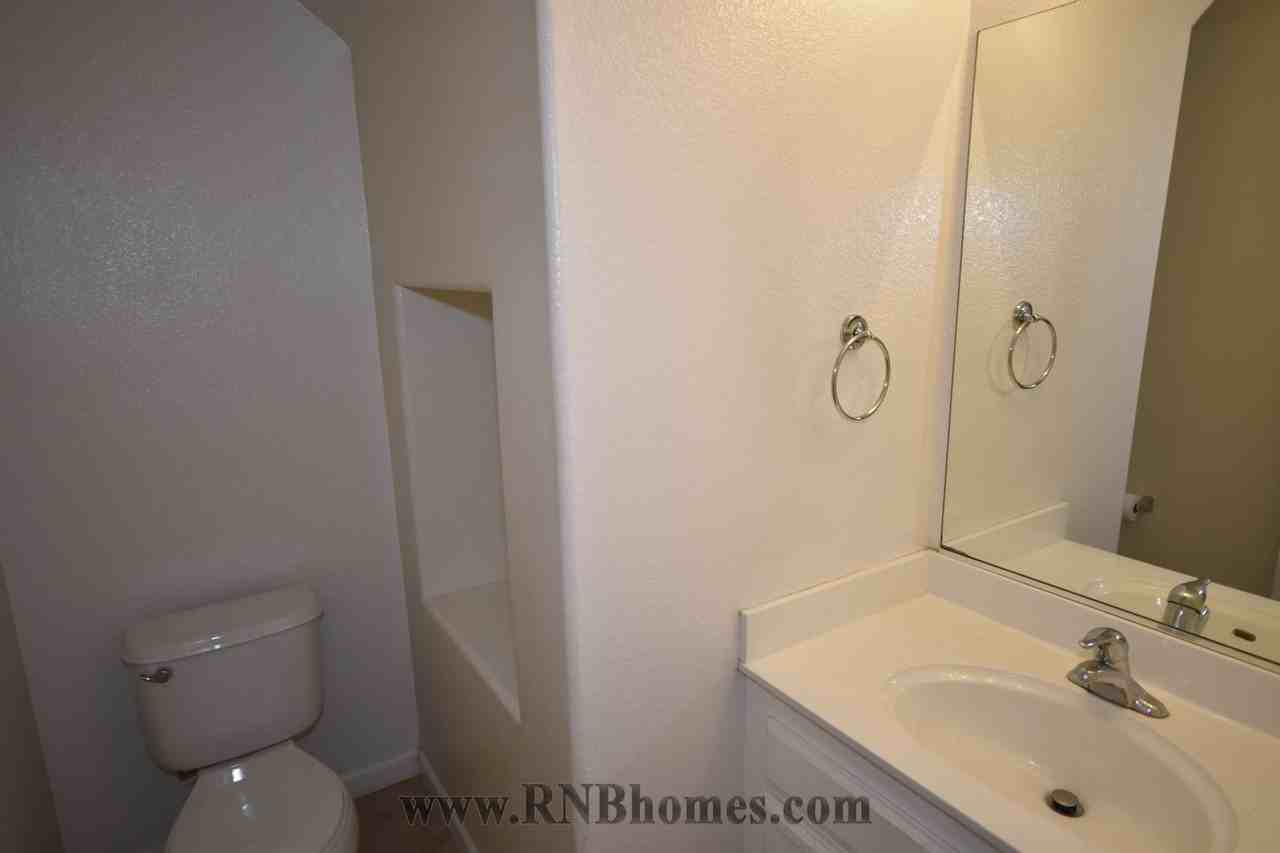 268 Phoenix Cir - Photo 3 of 17