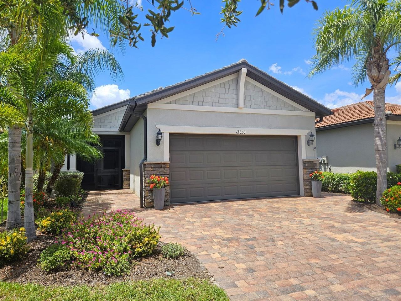 13858 Campoleone St - Photo 5 of 50