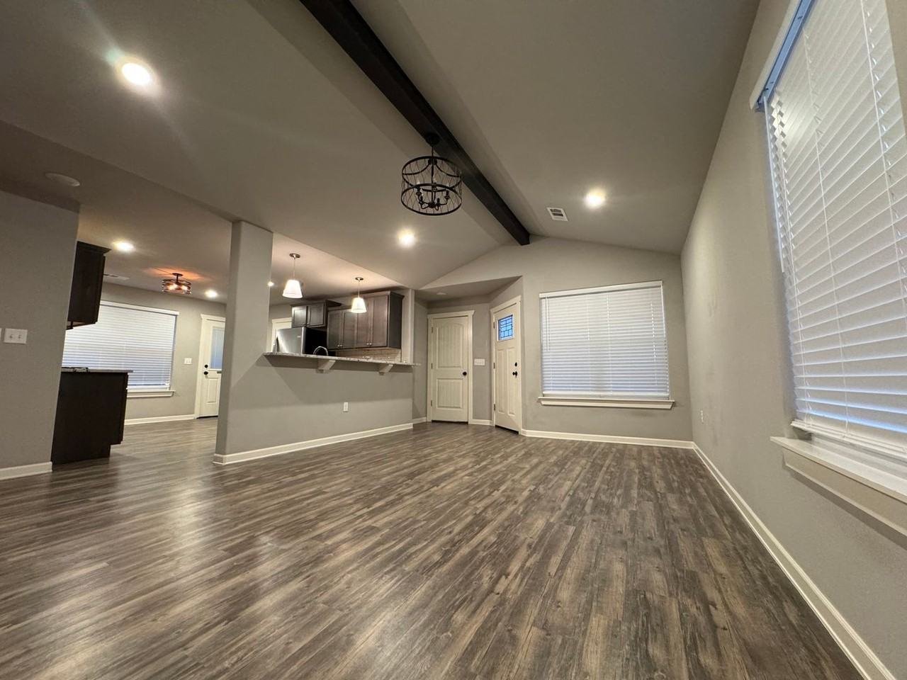 1707 S K Pl - Photo 4 of 24