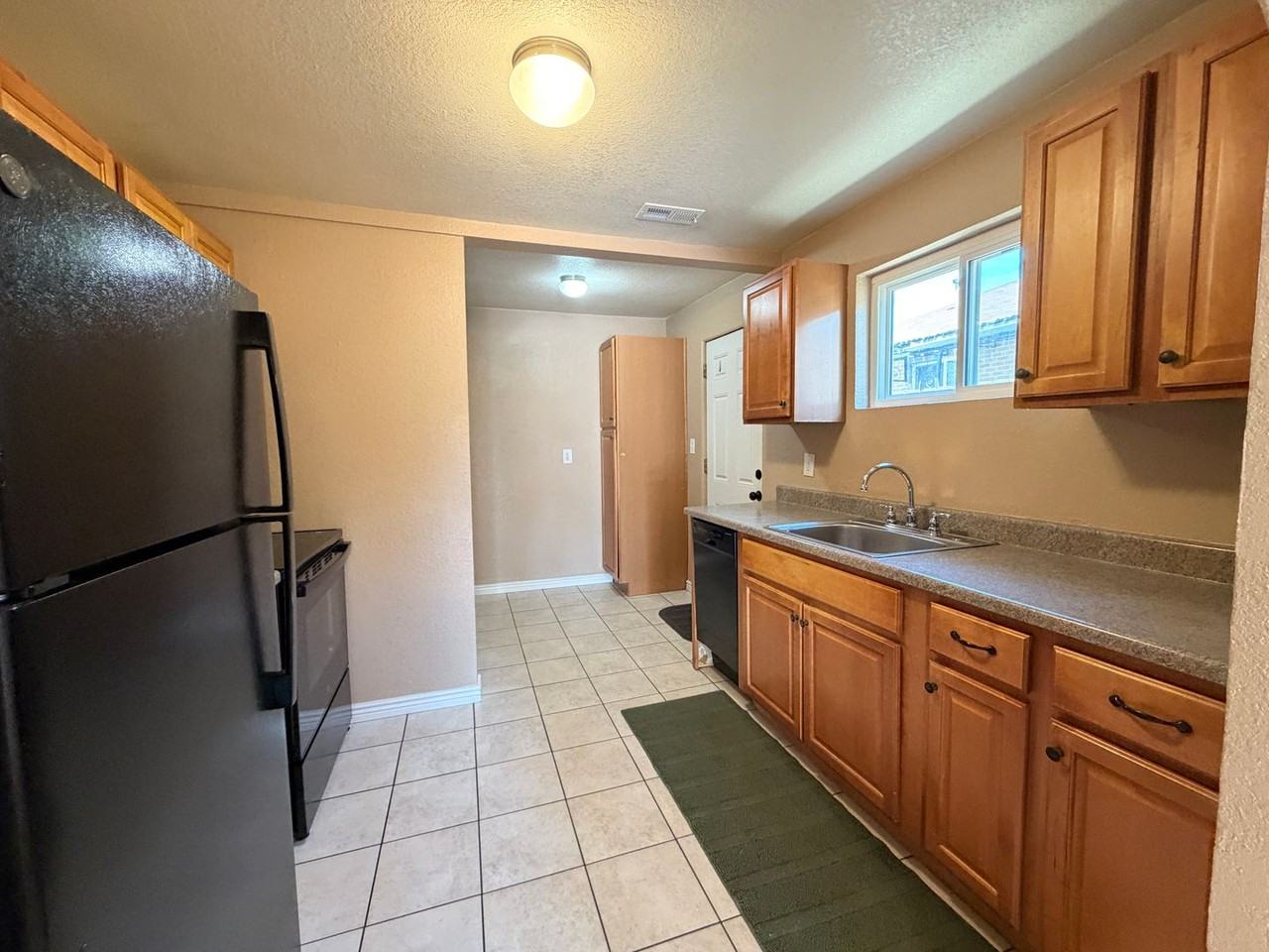 1687 Moline St - Photo 3 of 17