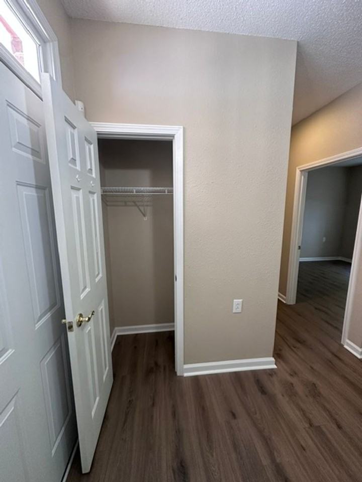 212 Old Brickyard Cir - Photo 7 of 38