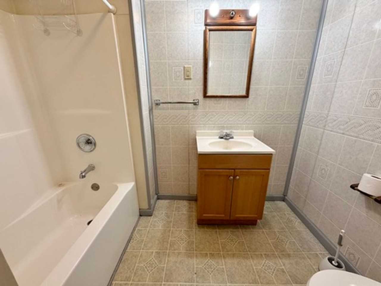 301 Lincoln Way W - Photo 6 of 11