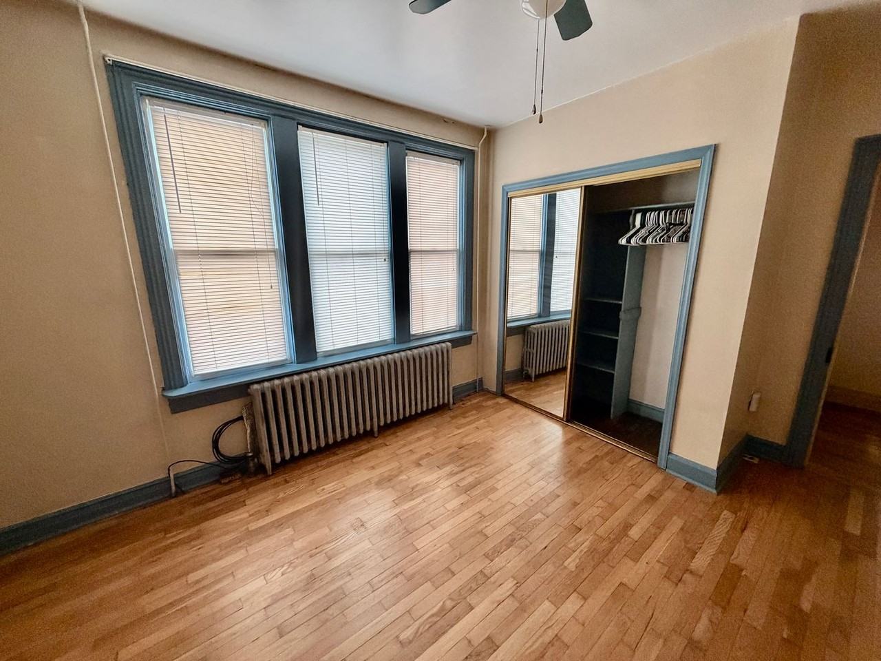 301 Lincoln Way W - Photo 7 of 11