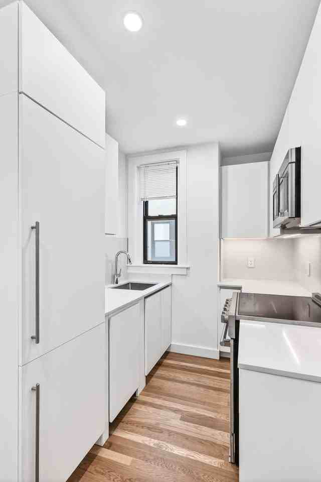 20 Elko St - Photo 2 of 9