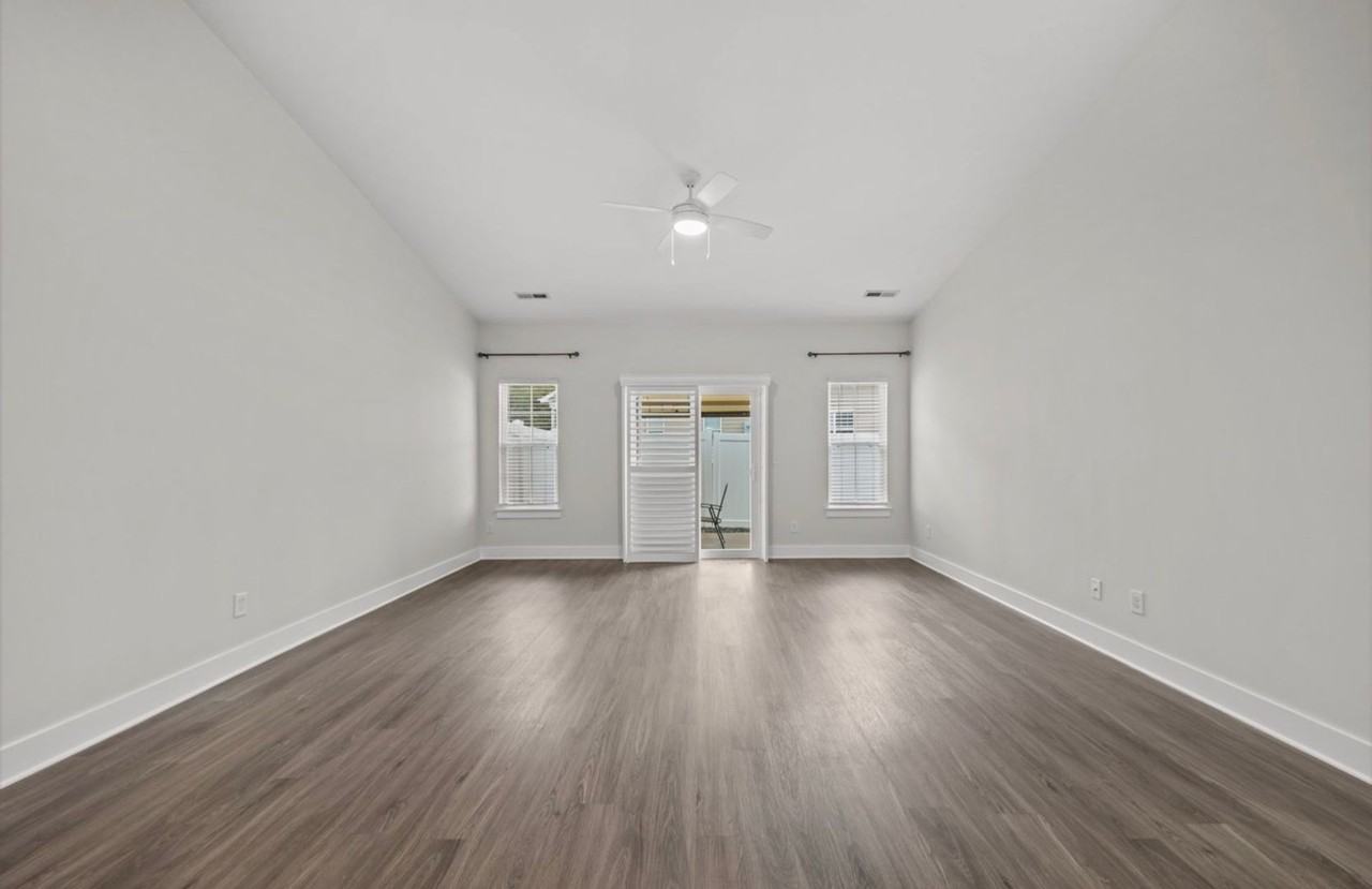 1619 Riverwalk Dr - Photo 4 of 14