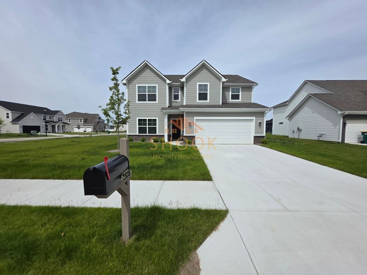 6272 Spirea Ct - Photo 2 of 28