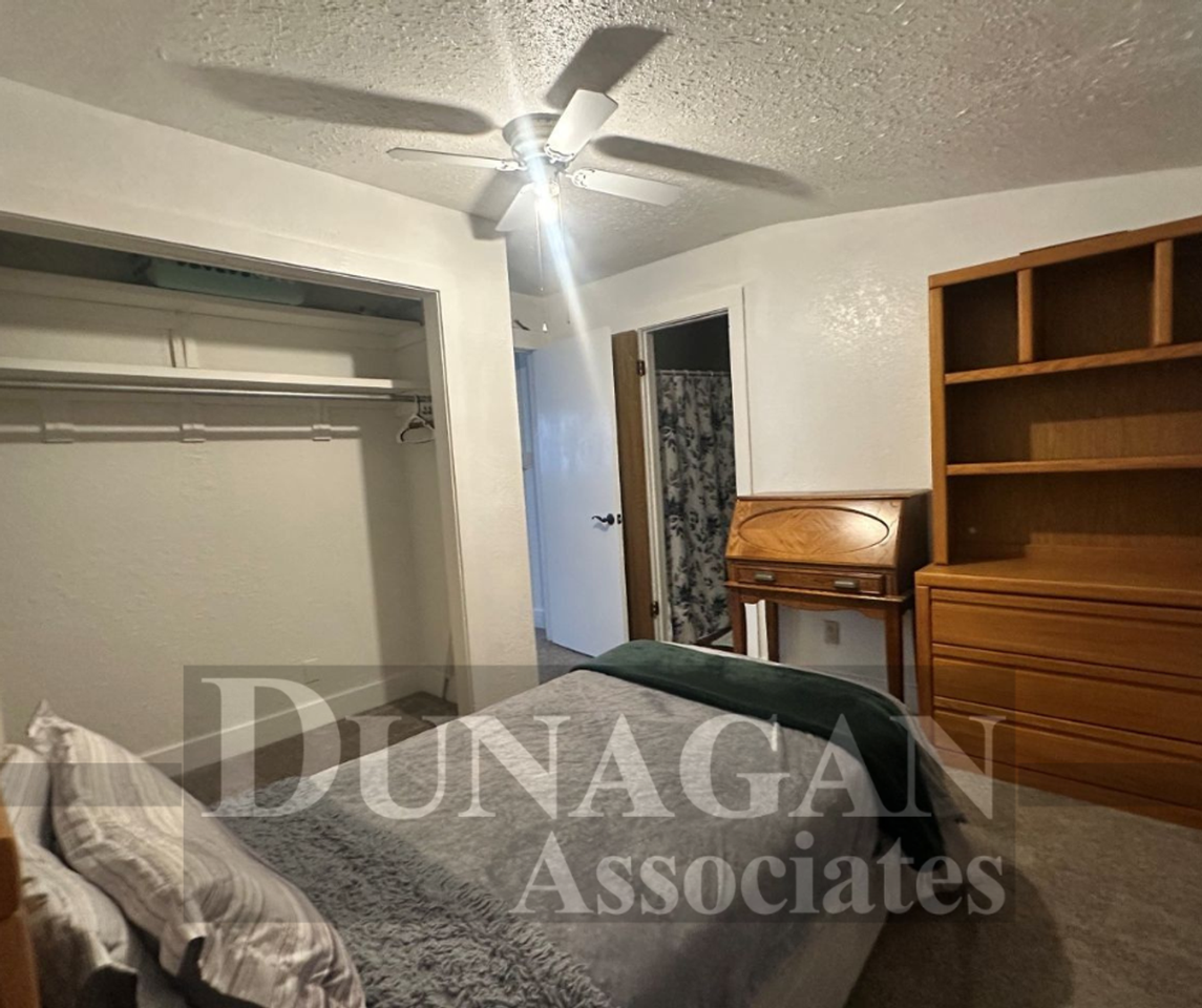507 W Hagerman St - Photo 4 of 7