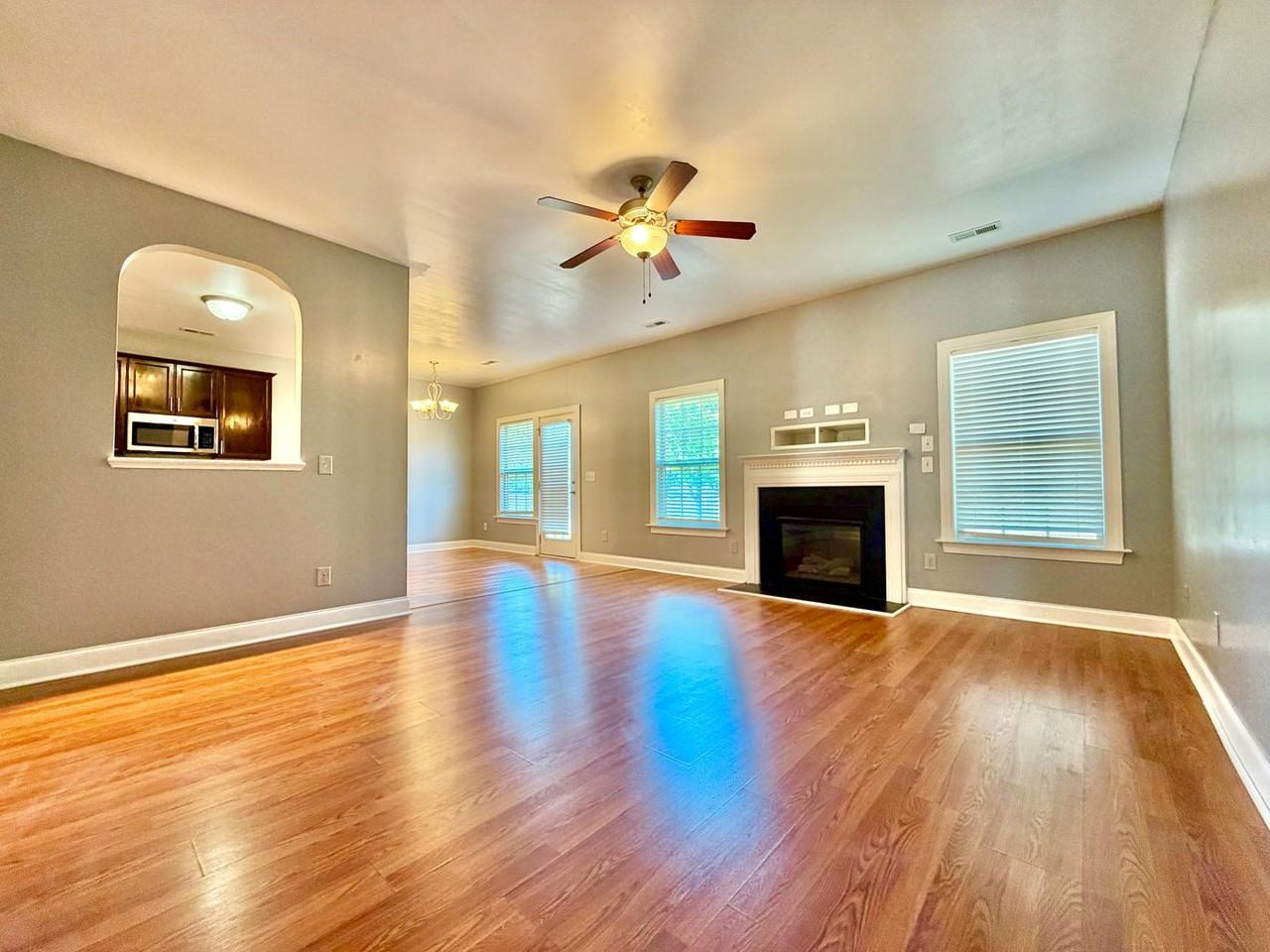4601 Fonso Dr - Photo 6 of 38