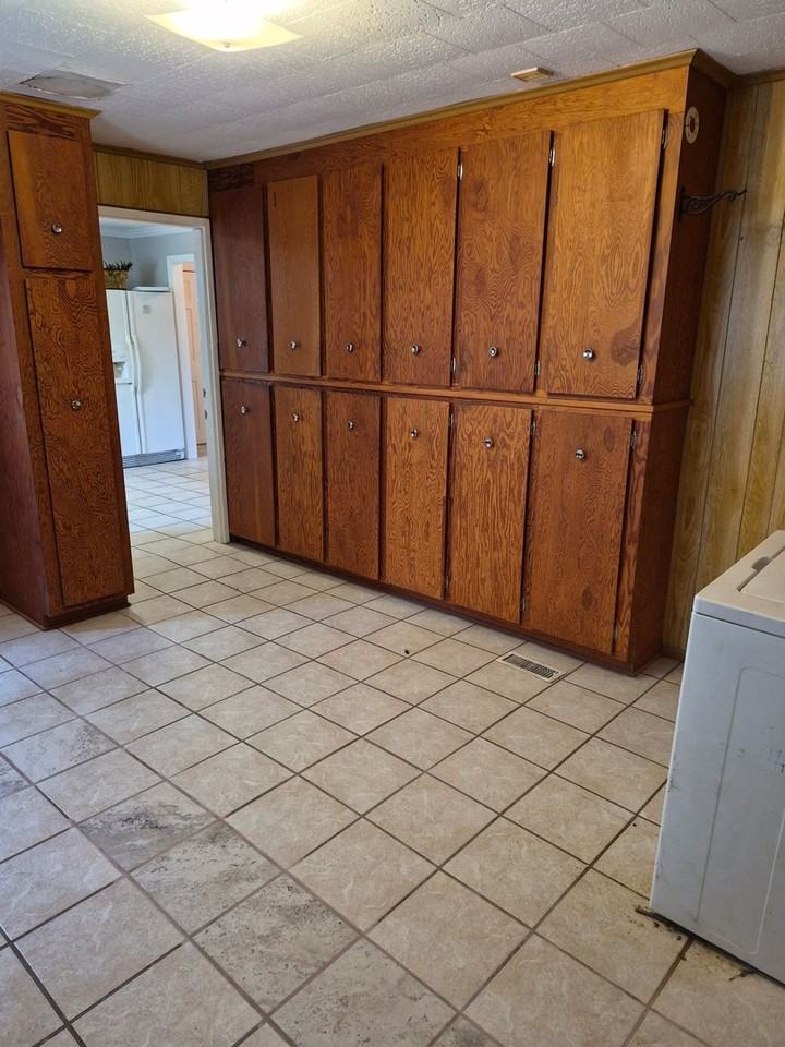 607 Pinetree Rd - Photo 7 of 13