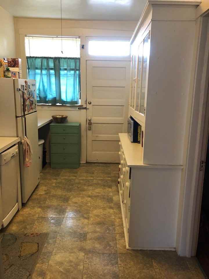 3504 N Wolcott Ave - Photo 3 of 16