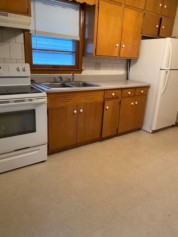 10606 E Kentucky Ave - Photo 6 of 17