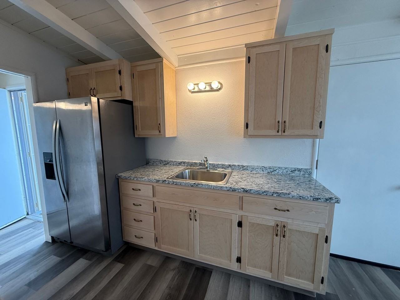1615 Kentucky St - Photo 3 of 17