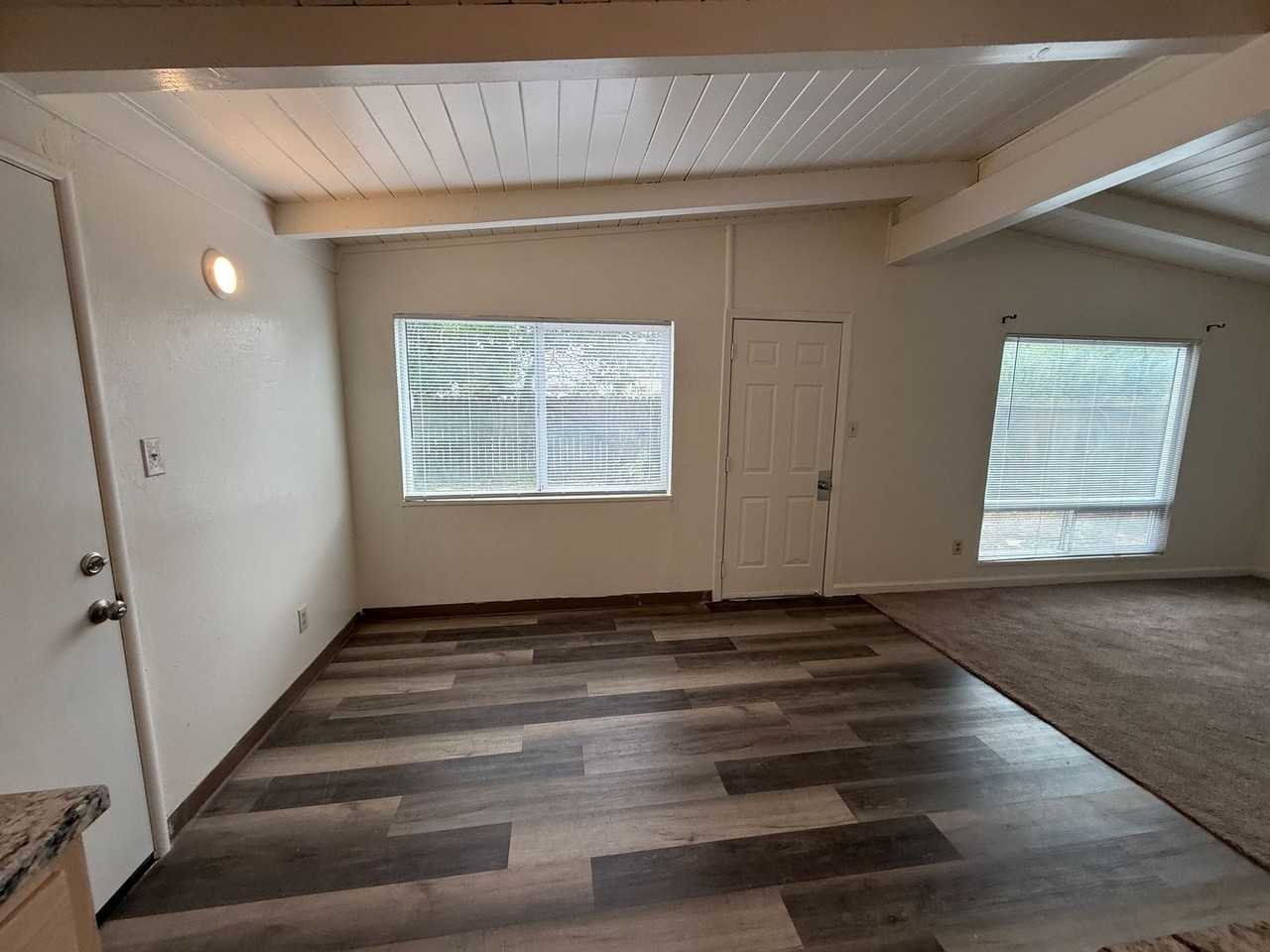 1615 Kentucky St - Photo 5 of 17