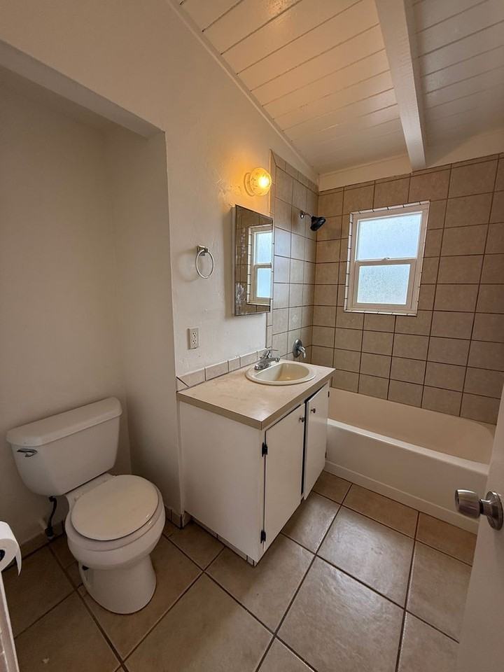 1615 Kentucky St - Photo 7 of 17