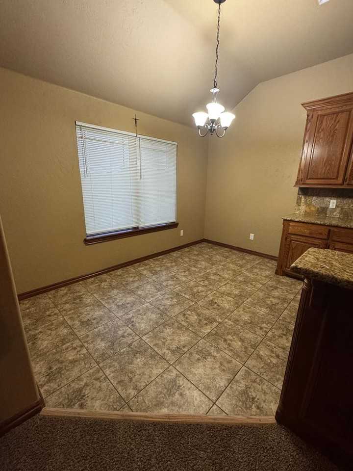 1517 Stonehouse Dr - Photo 6 of 31