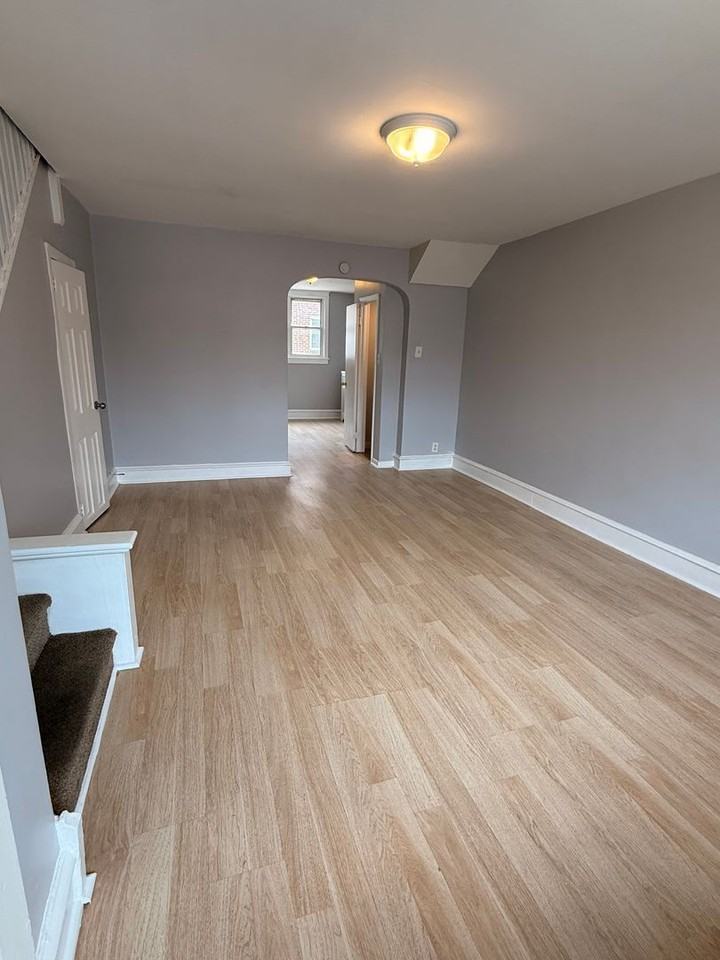 1431 Lardner St - Photo 3 of 25