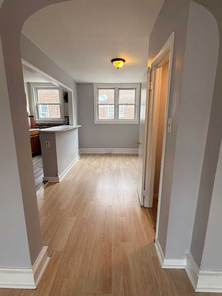 1431 Lardner St - Photo 4 of 25