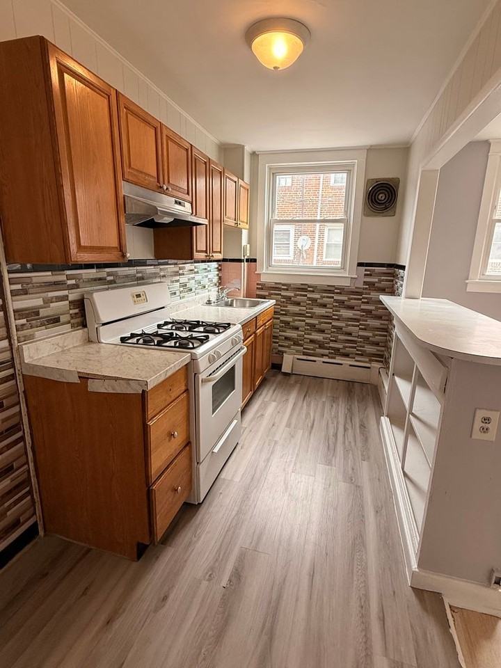 1431 Lardner St - Photo 6 of 25