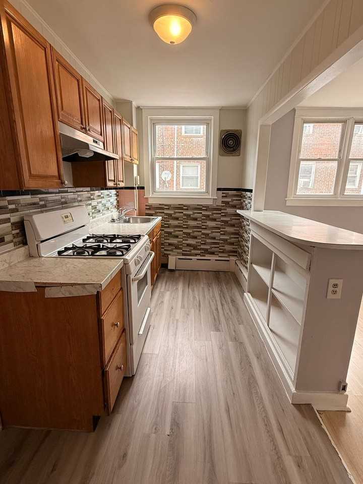 1431 Lardner St - Photo 7 of 25