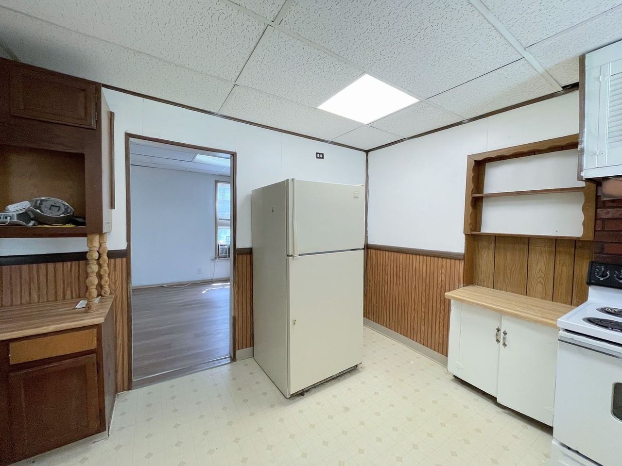 102 E 9th Ave - Photo 7 of 15