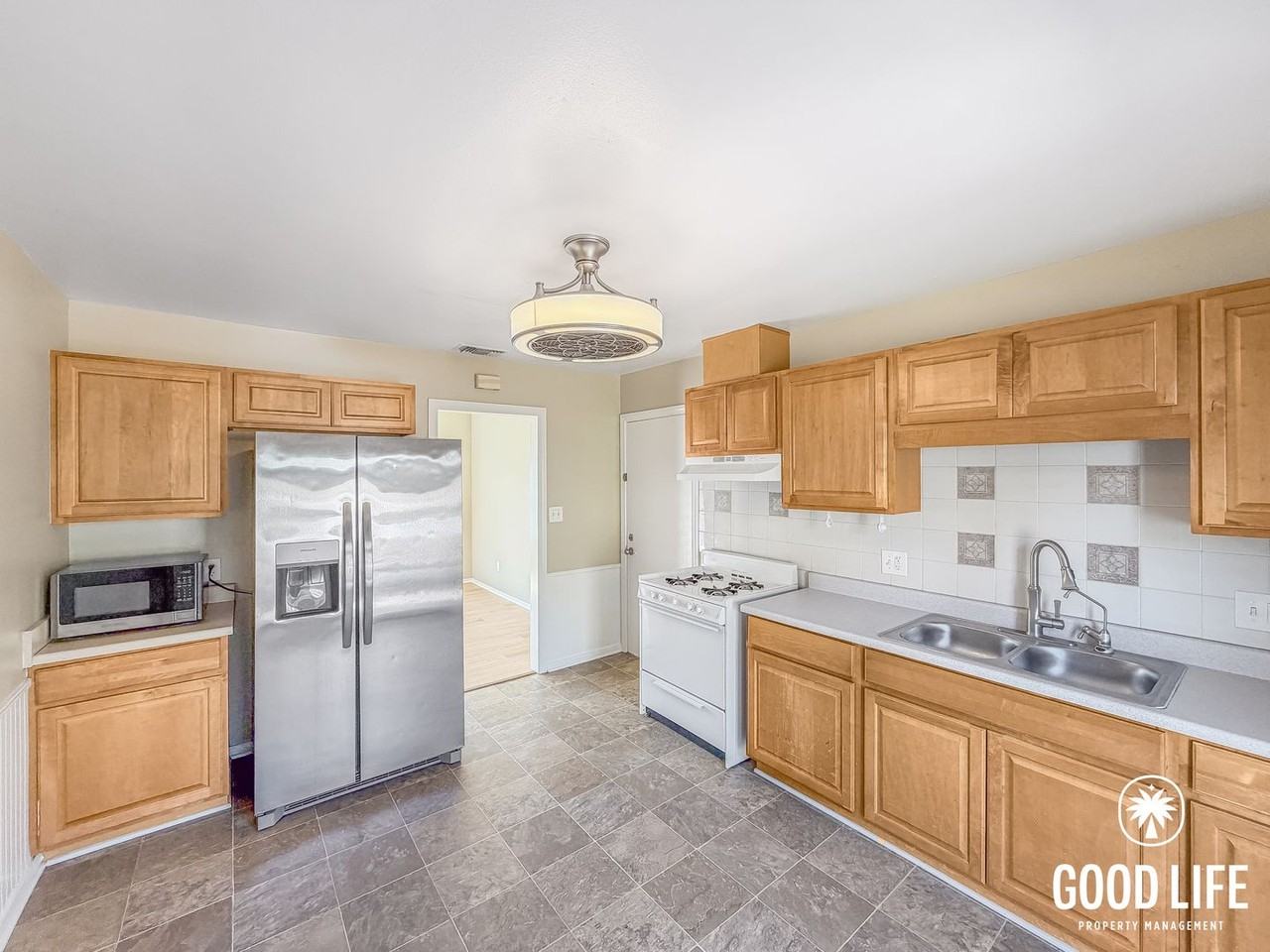 4034 Aragon Dr - Photo 5 of 16